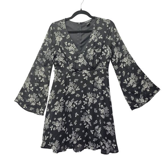 Timing Dress Women Medium Black Floral Bell Sleeve V Neck Boho Fairy y2k Chiffon - Picture 1 of 10